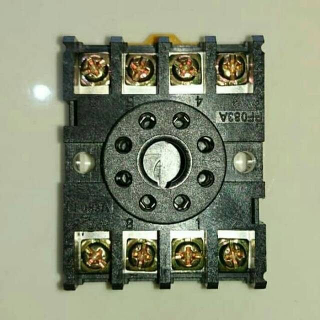 Soket Relay 8 Pin / 8 Kaki Bulat