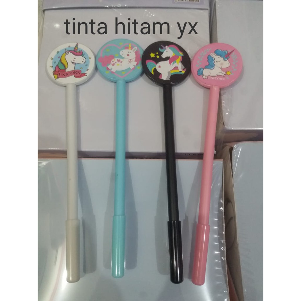 

PENA BIASA LUCU KARAKTER PONI PENA KEKINIAN PENA BRANDED PENA IMPORT PENA BAGUS PENA IMPORT