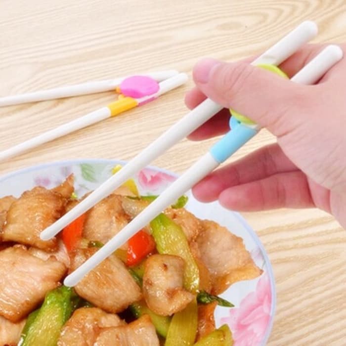 SUMPIT UNTUK ANAK MUDAH DAN PRAKTIS TRAINING CHOPSTICK