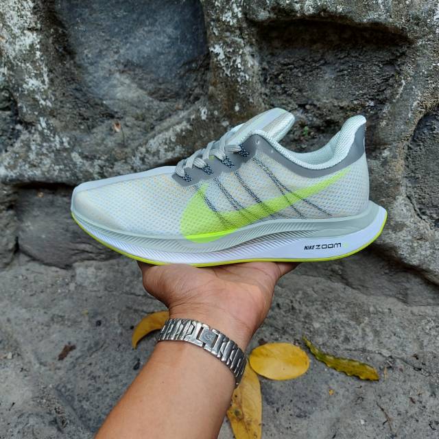 nike zoom pegasus 35 turbo white