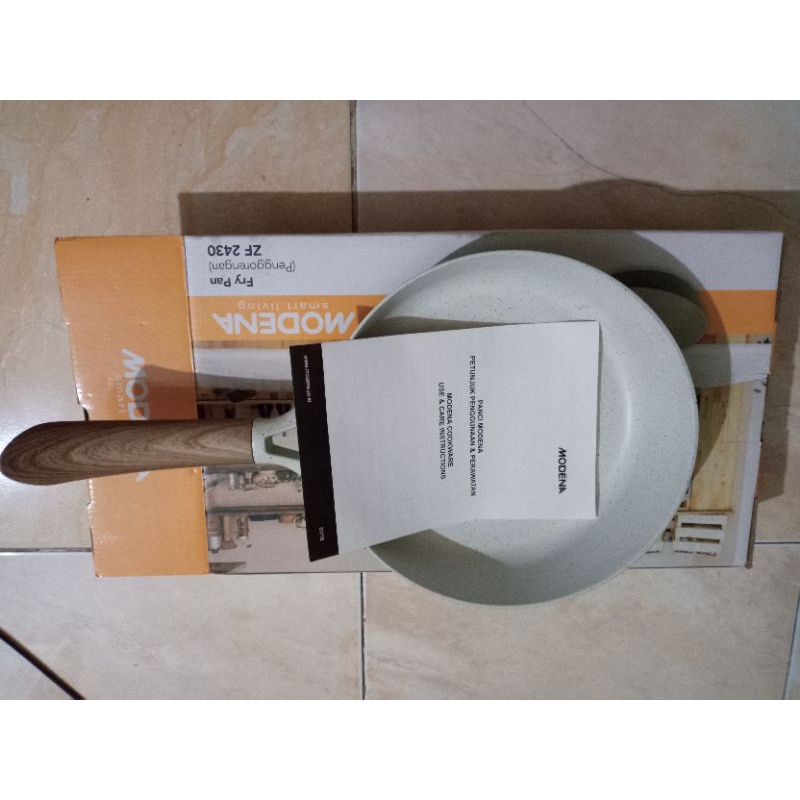 Ori 100% Promo diskon 80% Temurah Fry pan Modena ZF 2430 P / Magnet