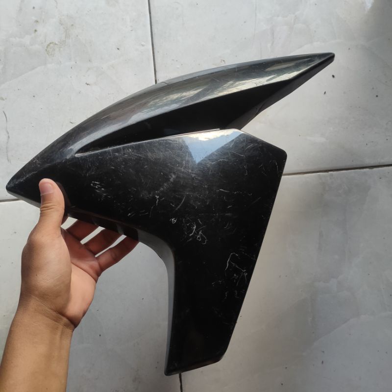 sayap tangki kiri Vixion new 2013-2014 sayap kiri Yamaha Vixion new