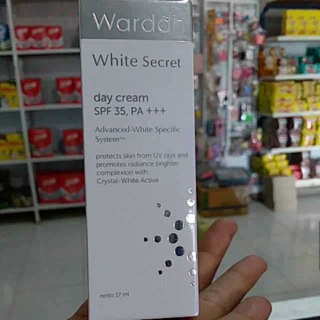 Wardah white secret day cream