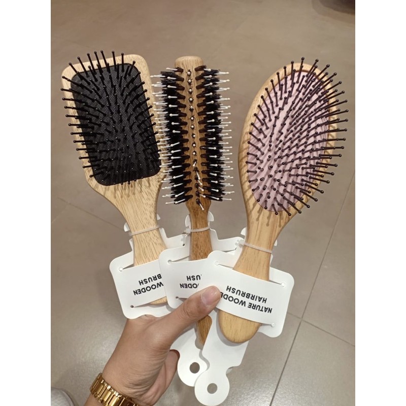 MINISO sisir rambut kayu / nature wooden hairbrush, miniso surabaya murah&lengkap