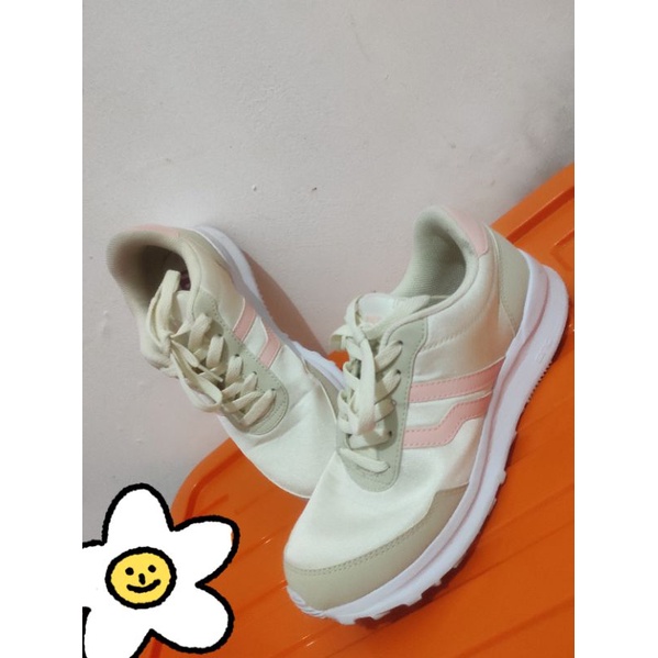 ❌SOLD OUT❌Preloved Sepatu Piero City Core B Women Putih