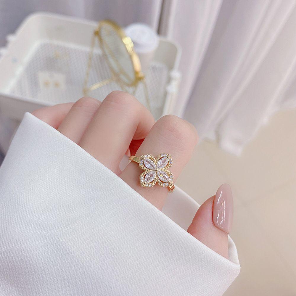 PREVA Rotating Necklaces High Quality S925 Needle Exquisite Women Girl Four Leaf Clover