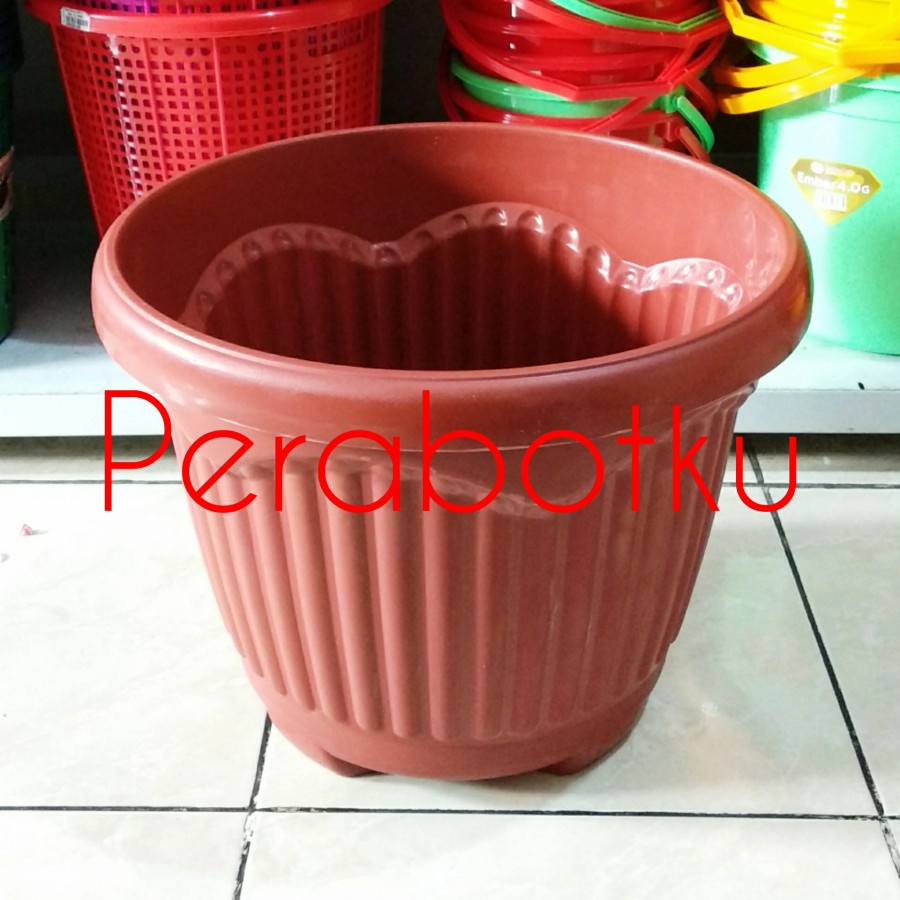 Pot Bunga Tulip 45 Coklat / Hitam Tabitha / Pot Tanaman Hias Plastik Sedang