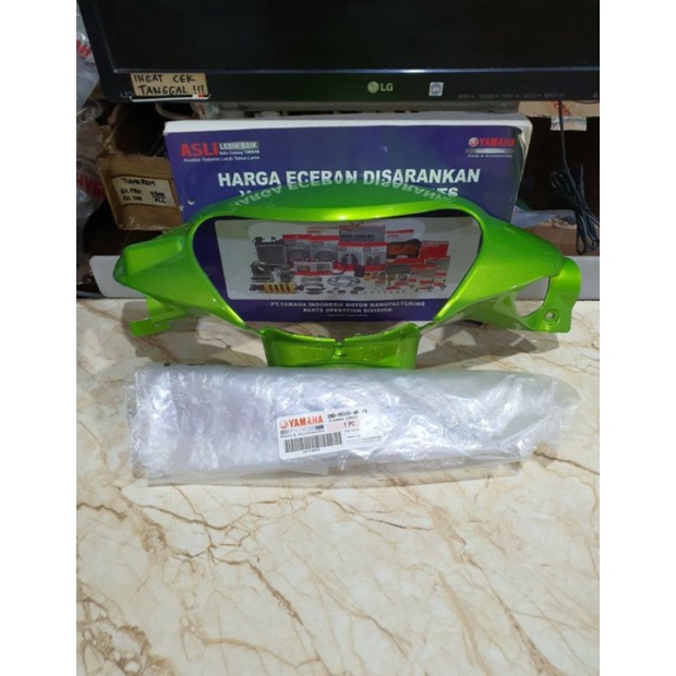 COVER BATOK LAMPU DEPAN MIO SMILE HIJAU ORIGINAL YGP 28D-F6143-00-P4