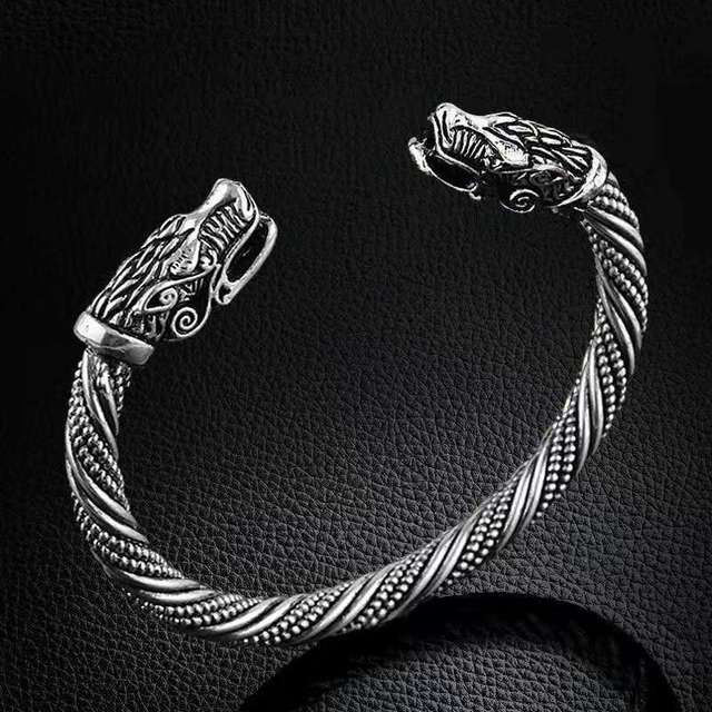 Gelang Bangle Desain Kepala Naga Bahan Titanium Steel Warna Emas Silver Gaya Vintage Punk Untuk Pria