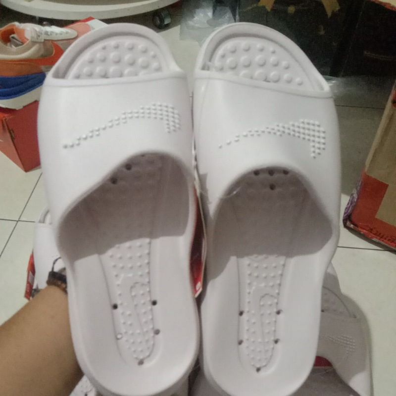 sandal nike victori one shwer slide