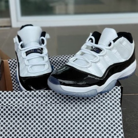 nike react 270 coral