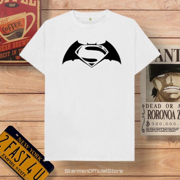 Kaos Distro Unisex SUPERBATMAN Katun Combed 30s / sablon polyflex /polyflex premium / Pakaian Pria Wanita Atasan Cowok Cewek /kaos kekinian / kaos viral / tshirt tumbrl tee basic /SIZE M , L , XL , XXL / kaus oblong oversize kaos murah best seller ready