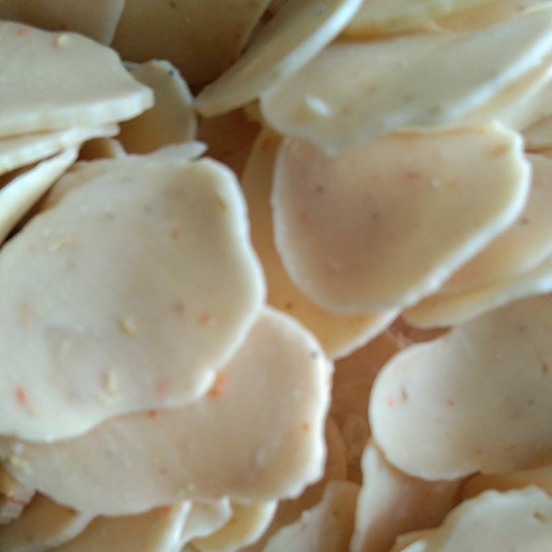 

kerupuk bawang pedas mentah 500 g