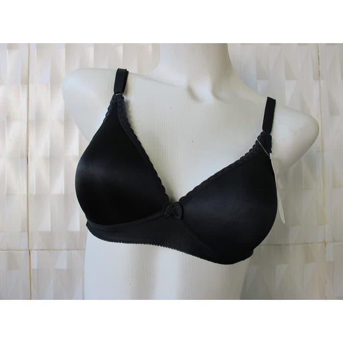CUCI GUDANG TRIUMPH 0943 BEI WIRELESS BRA TANPA KAWAT SIZE 32A 