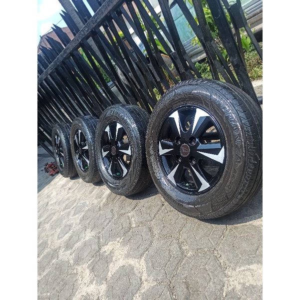 4 Velg R14 PCD 114+Ban 185/70 avanza xenia daihatsu ss futura carry kijang panther m2000 livina