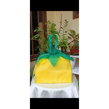

TERBARU - Tas serut isi 12 pcs/ tas spunbond tebal - banana / tas pesta /tas hajatan