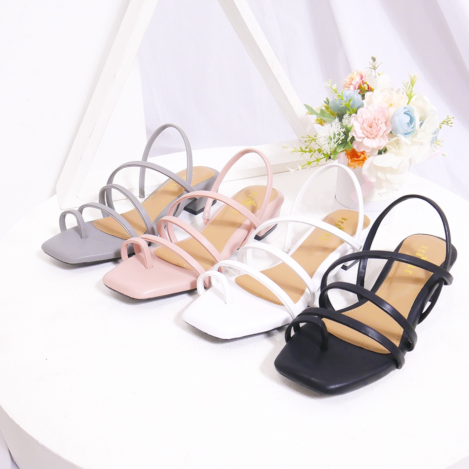 Bernike Yuki Sandal Heels Wanita 3 cm