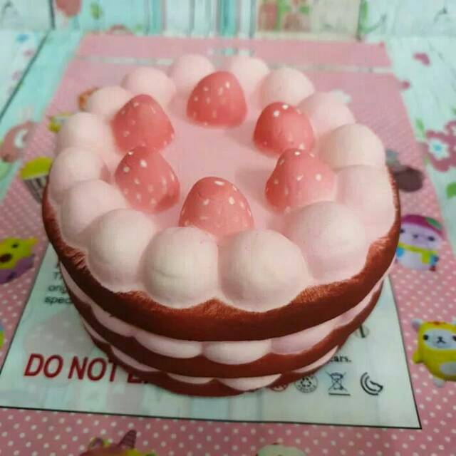 Terbaru Sekuisy Mainan Skuisi Squishy Kue Ultah Kek Tart Stroberi Kombinasi Bisa Berubah Warna