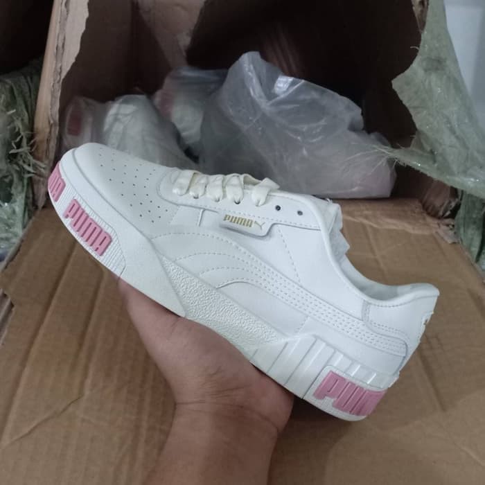 Asli Sepatu Puma Cali Bold White Pink Original Murah Sport Running