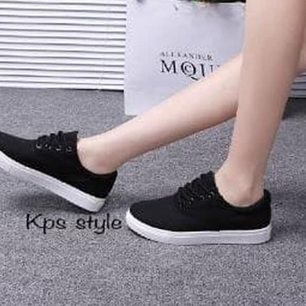 ♠ SEPATU KETS SEKOLAH WANITA HITAM POLOS ❀