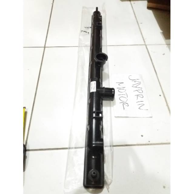 UPPER TANK NISSAN SERENA