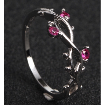 Cincin Zircon Merah Gaya Eropa Dan Amerika Untuk Pertunangan