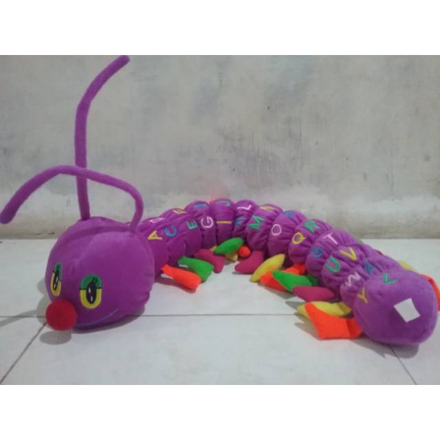 Boneka ulil uler kaki seribu