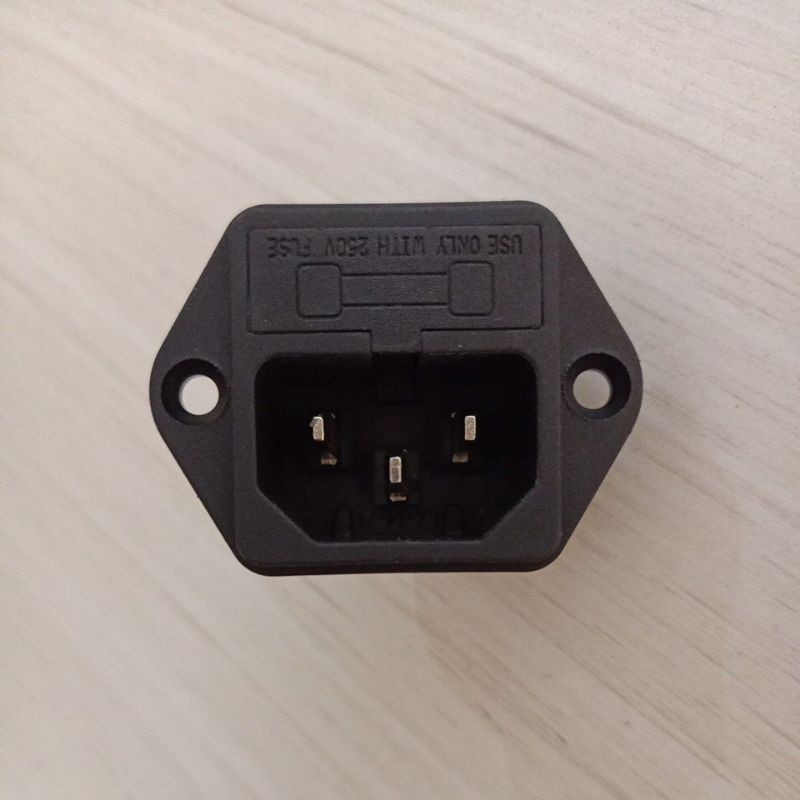 Soket AC 3 Pin + Fuse Holder