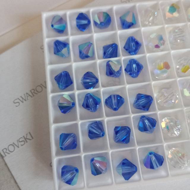 Swarovski KERUCUT 8MM LUSINAN