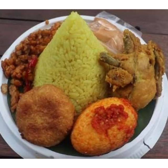 

Tumpeng mini paket standar 3 halal, higienis dan murah free label sticker acar