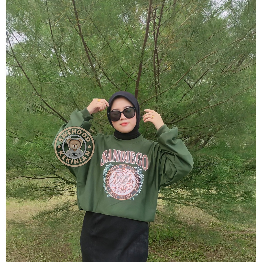 (IC) ARMY SANDIEGO CROPE Sweater Kpop Crewneck Sweatshirt Wanita Kekinian Oversize Fashion Outfit Ootd Korean Style Sweter Crewnek Switter Cewe Krunek Perempuan Sweeter Viral Remaja Korea Atasan Cewek Premium BB 45-65 PB 65 LD 110 Bahan Fleece Tebal