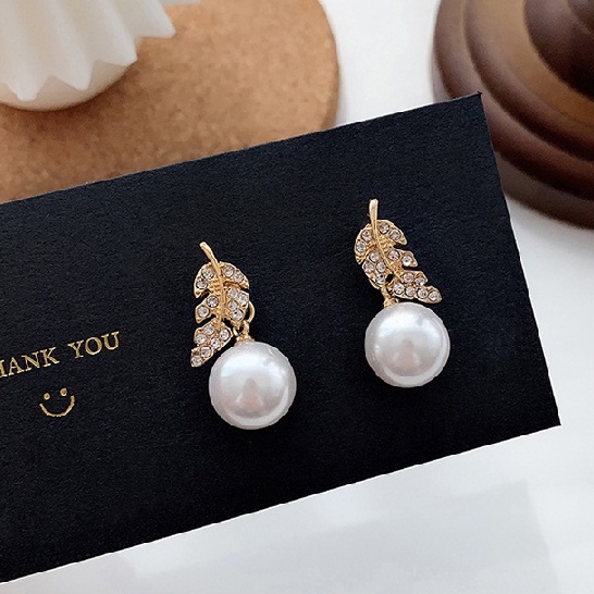 2023anting Mutiara Baru S925 Perak Stud Earrings Bertatahkan Berlian Imitasi Pearl Earrings