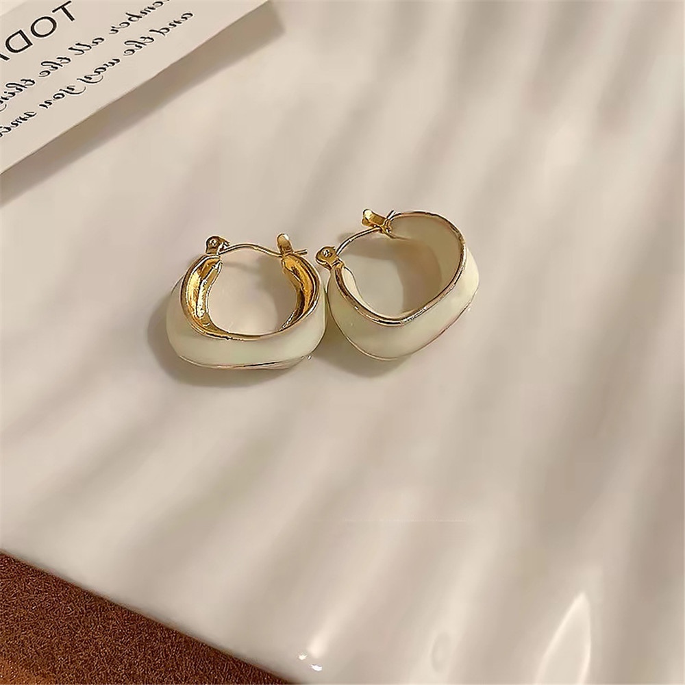 【COD Tangding】Anting Stud Bentuk Bulat Geometris Tidak Teratur Bahan Logam Gaya Retro Untuk Wanita