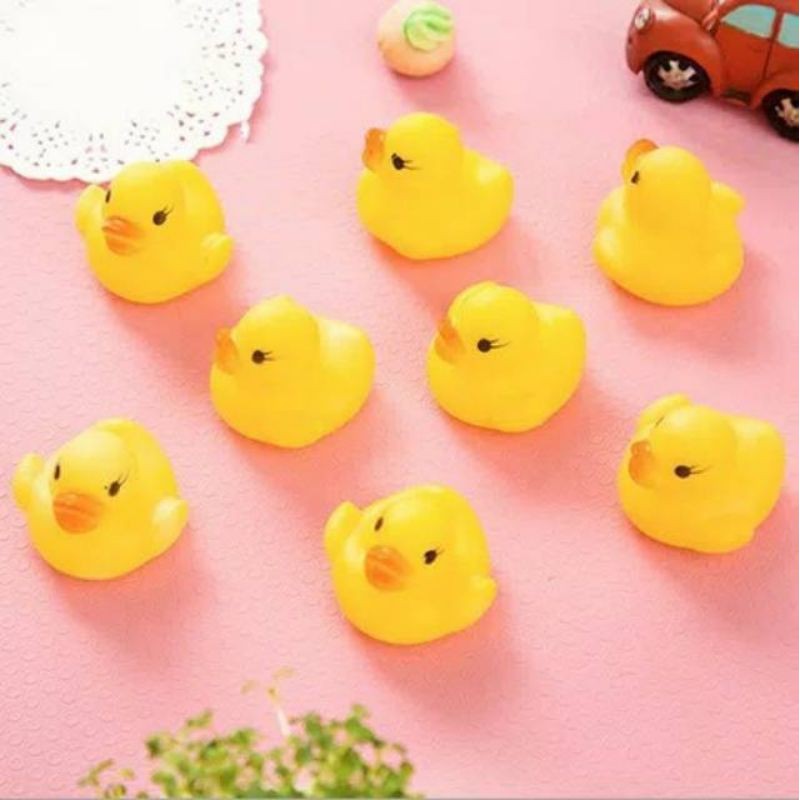 MAINAN BEBEK MINI BISA BUNYI / MAINAN MANDI BAYI ANAK (BELI 10 GRATIS 1)
