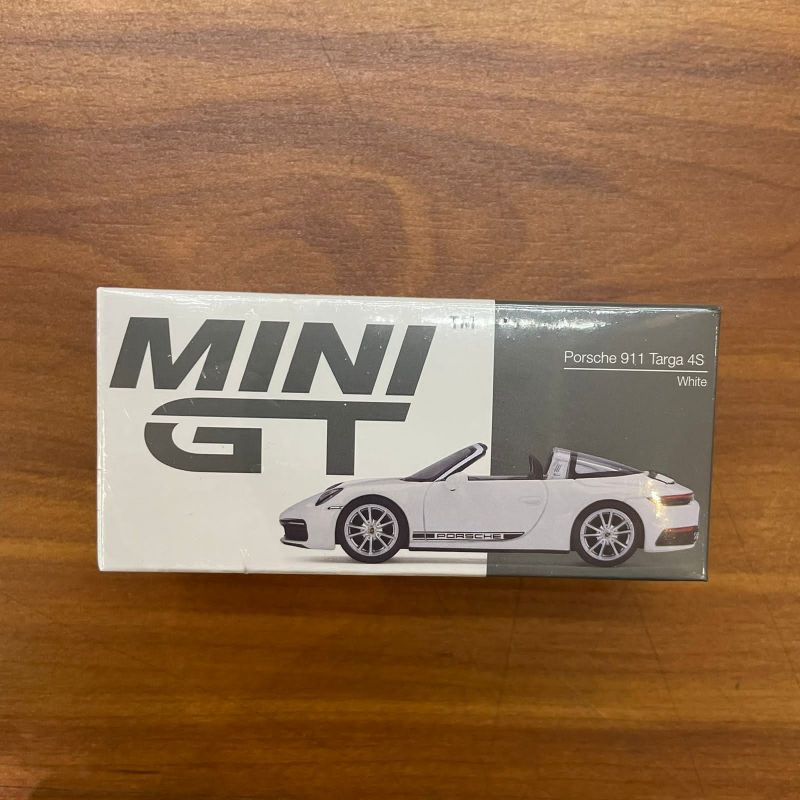 MINI GT minigt 332 PORSCHE 911 TARGA 4S white