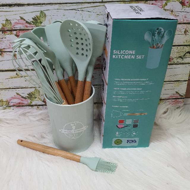 Wooden spatula set 13pcs with STRAINER Spatula / sodet/ sutil spatula set gagang kayu