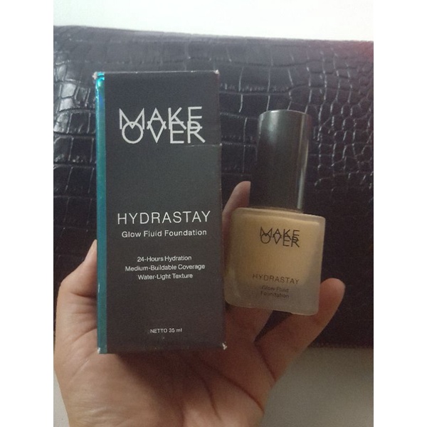 MAKEOVER  Hydrastay Glow Fluid Foundation gress with box