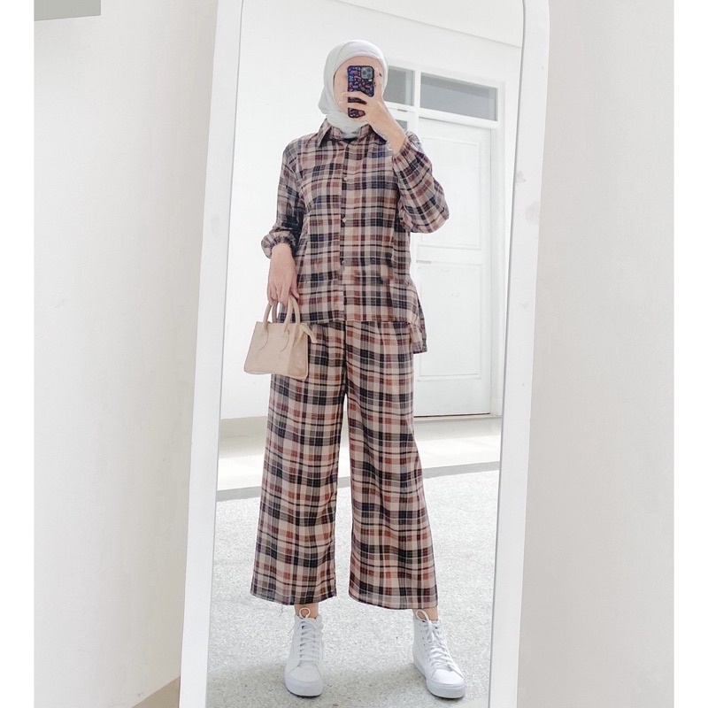 One set Rista kotak kotak