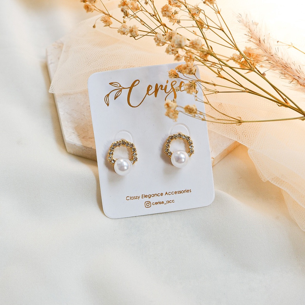 Jacquiline Earrings | Anting tusuk mutiara putih korea cantik aksesoris wanita trendy stylish