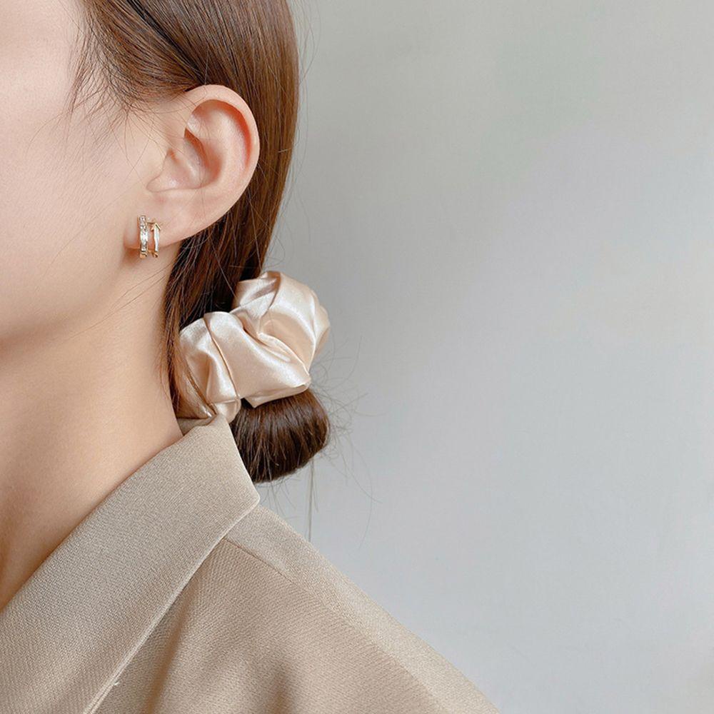 Lily Stud Earrings Fashion Mutiara Logam Berlian Imitasi