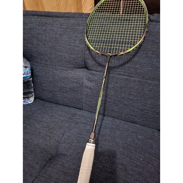 raket badminton lining 75 instinct