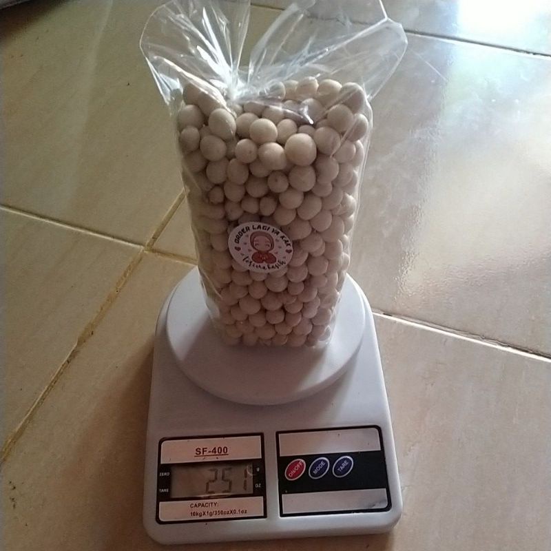 

kacang atom