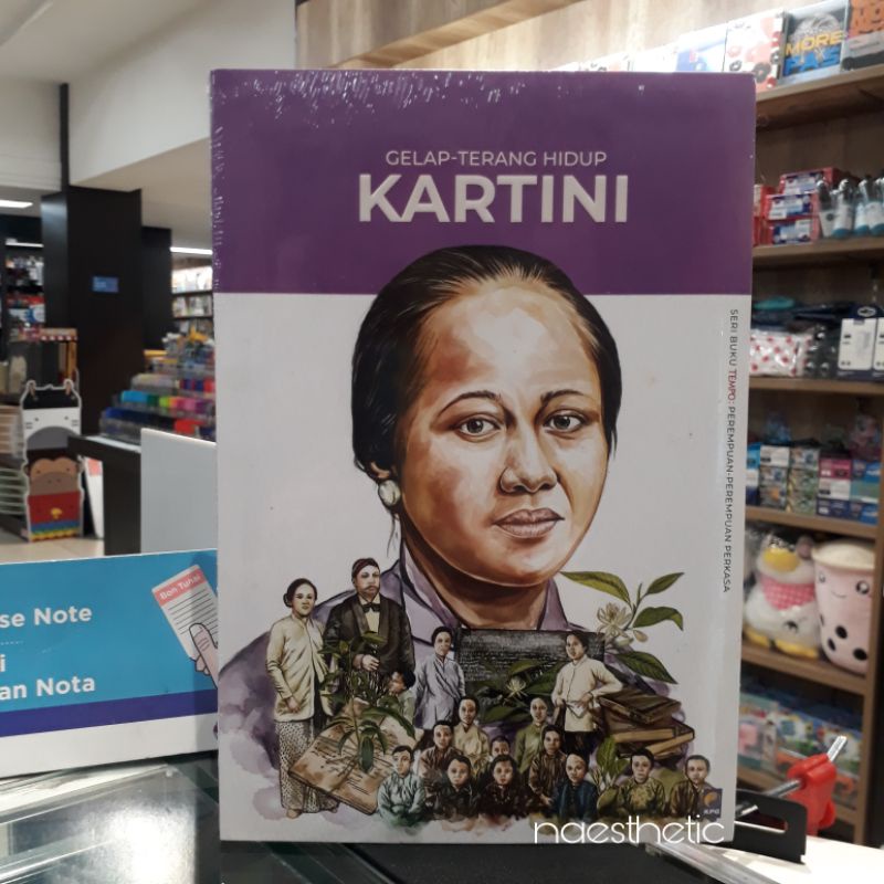 Buku gelap terang hidup kartini ( seri tempo kartini 2022 )