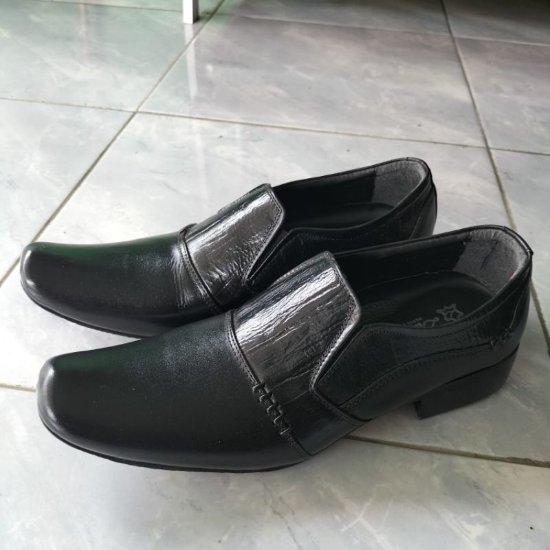 Lacosta Sepatu Pantofel Kantor Sales Kondangan Kulit Sapi Asli Premium