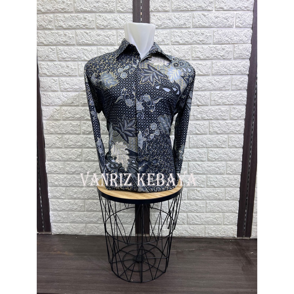 Vanriz Kebaya-Kemeja Batik Pria Lengan Panjang