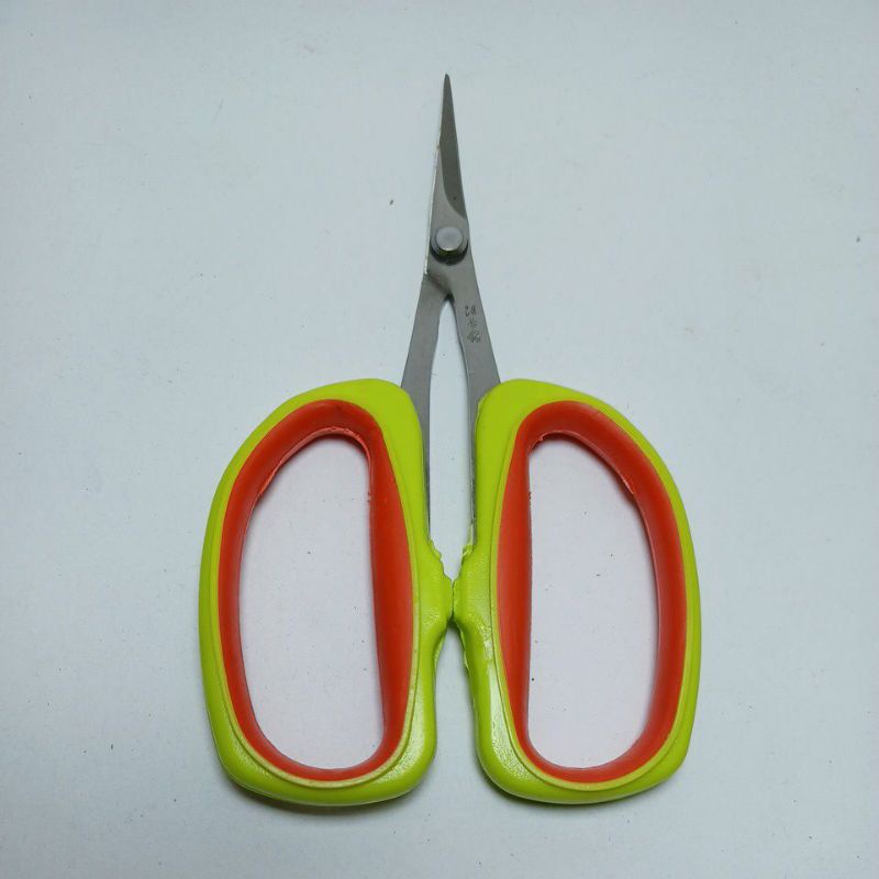 gunting pruning