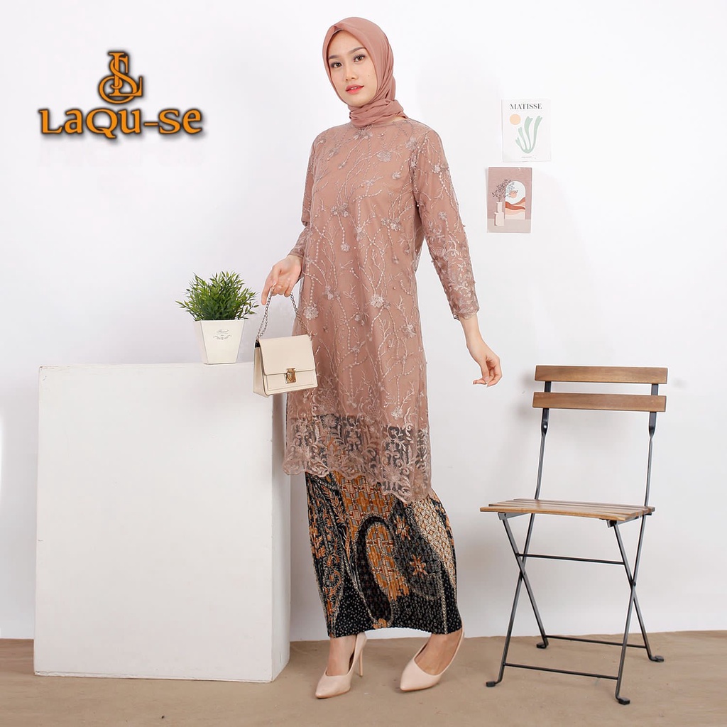 Set Kebaya Modern Kebaya Wisuda Stelan Kebaya Tunik Kebaya Lamaran Baju Besta By Laquse Kebayaa