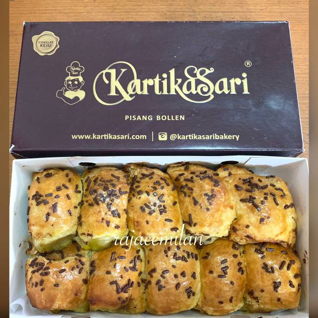 

Bolen Coklat Keju BESAR Kartika Sari Bandung/Pisang Bolen Coklat Keju Kue Cemilan Oleh Oleh Bandung