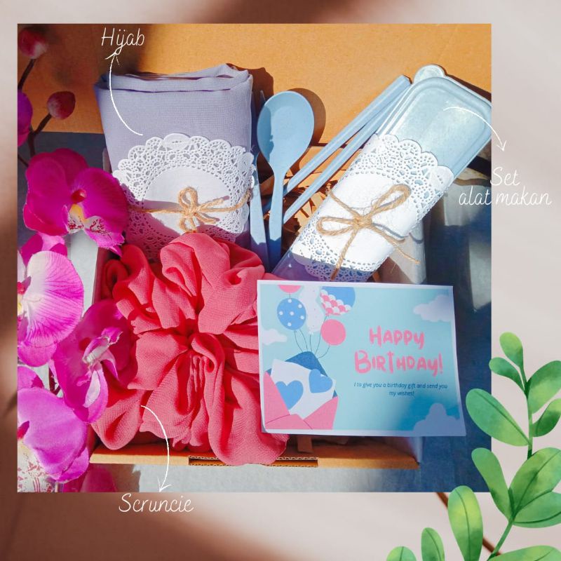 

HAMPERS HIJAB MURAH COCOK UNTUK HADIAH ULANG TAHUN, WISUDA, ANNIVERSARY