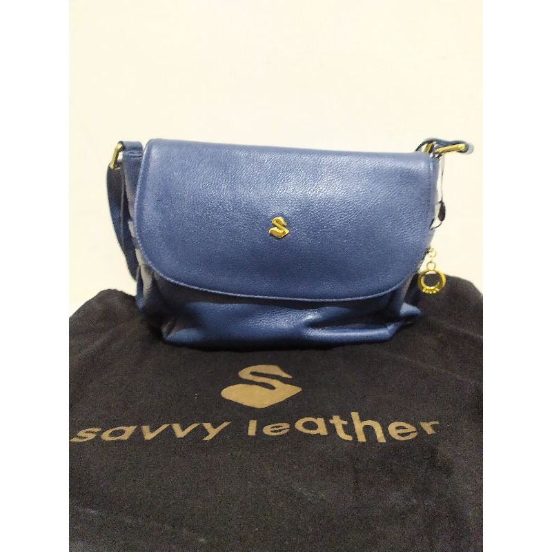 Savvy preloved biru
